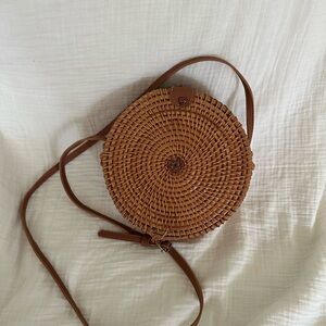 Amazon Essentials Woven Wicker Brown Crossbody Bag